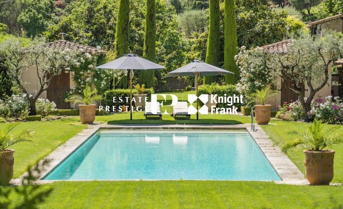 Superbe Manoir du 17ème siècle à Grasse avec une rivière