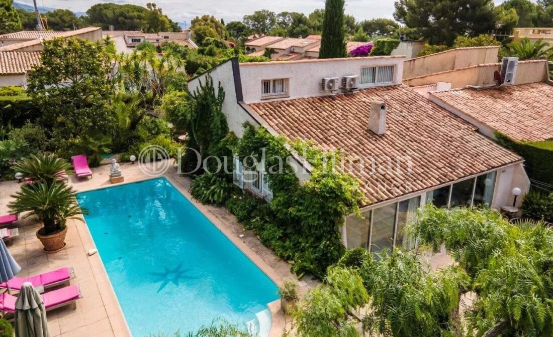 Rare Opportunity – 3 bedrooms Villa in Saint Jean Cap Ferrat
