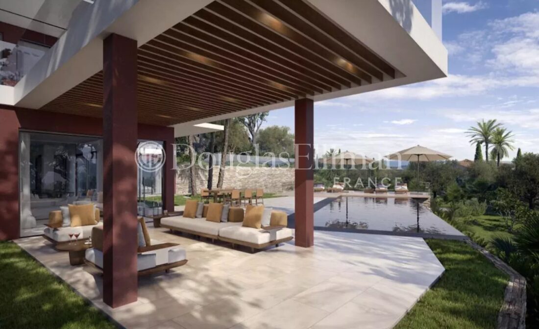 MOUGINS – Superb contemporary villa with panoramic sea view