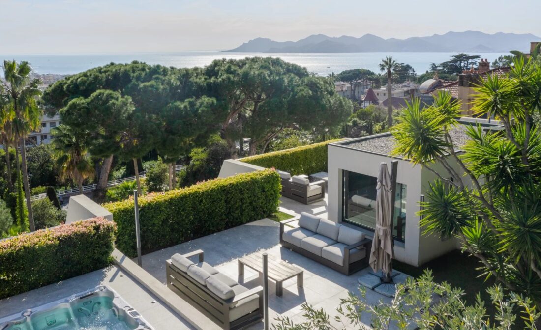 CANNES – Penthouse d’exception avec vue mer