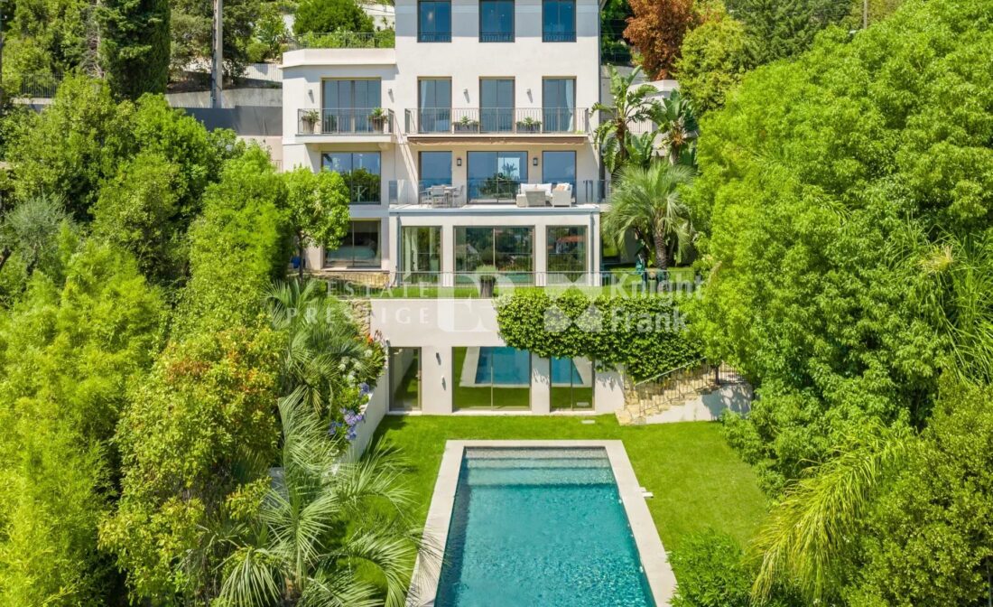 CANNES – Privat herskapshus renovert med utsikt over Cannes-bukten