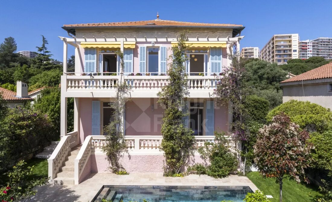 NICE – Fabron – Charmante villa niçoise vue mer rénovée avec piscine