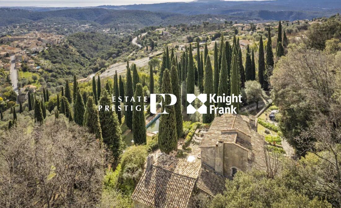 TOURRETTES-SUR-LOUP : a stunning stone property with panoramic views