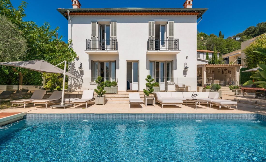 EZE – Proche de Monaco, belle propriété récemment rénovée avec vue sur la mer