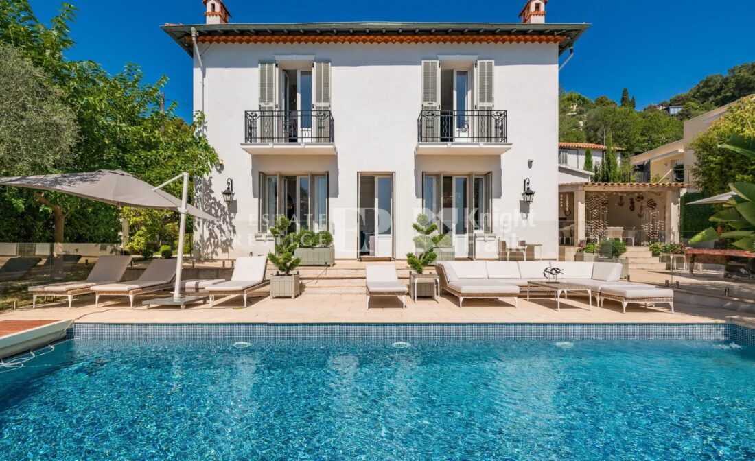 EZE – Near Monaco, beautiful recently renovated property with sea view
