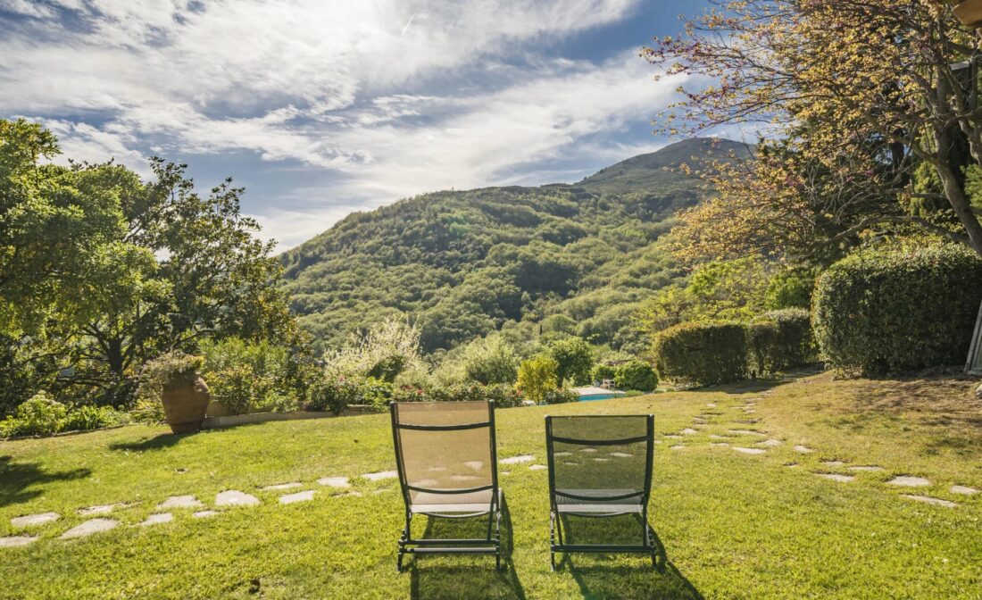 VENCE: Une Charmante villa au calme bénéficiant d’une superbe vue