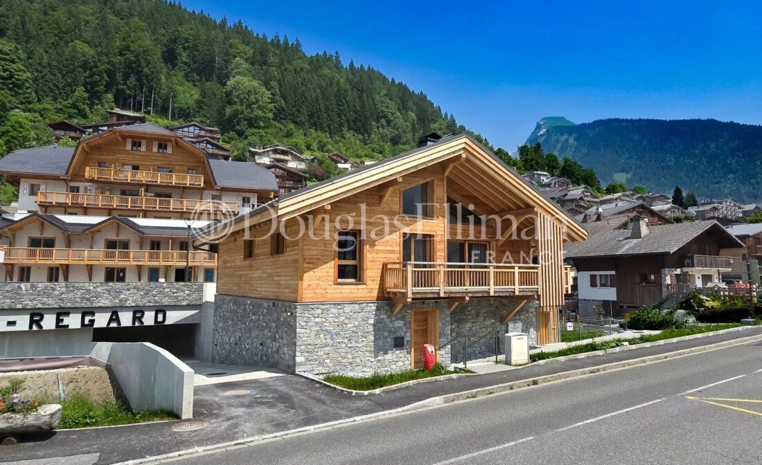 MORZINE – Superbe chalet neuf de 5 chambres idéalement situé
