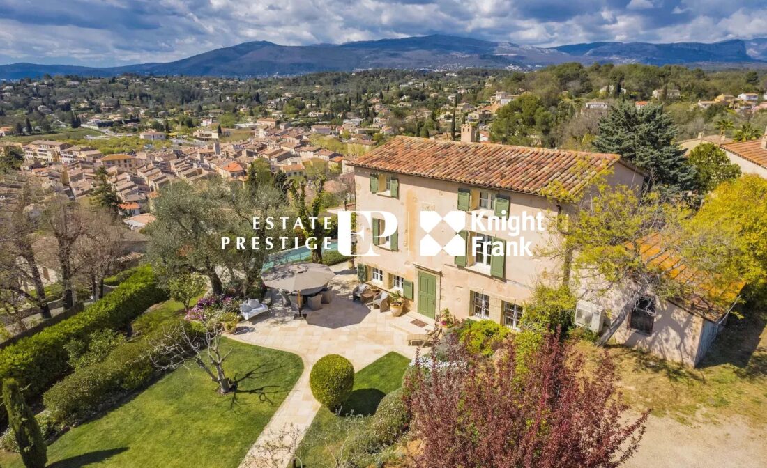 VALBONNE :  An Enchanting Stone Mas with view close to Valbonne