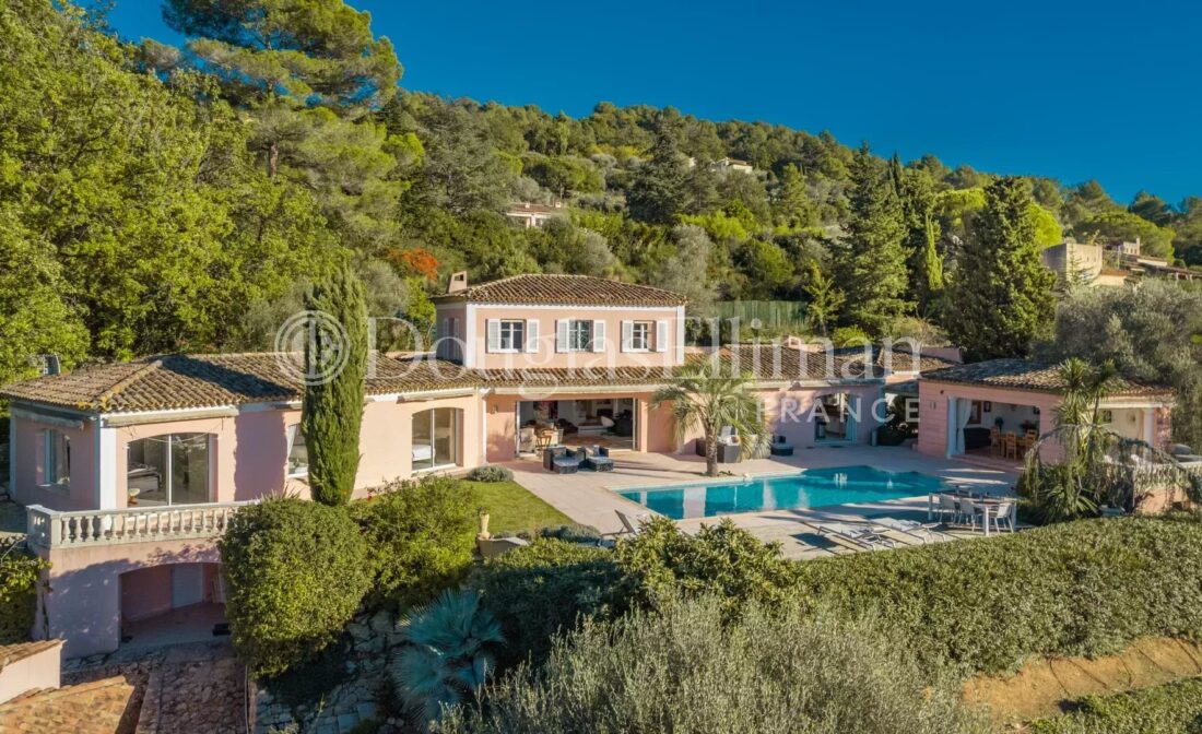 MOUGINS  : Close to the village  a spacious villa with panoramic views