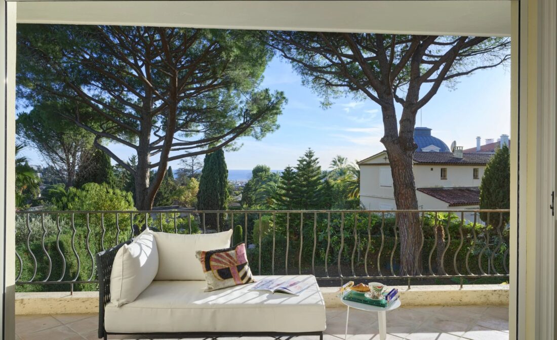 CANNES  – Sjarmerende leilighet med havutsikt