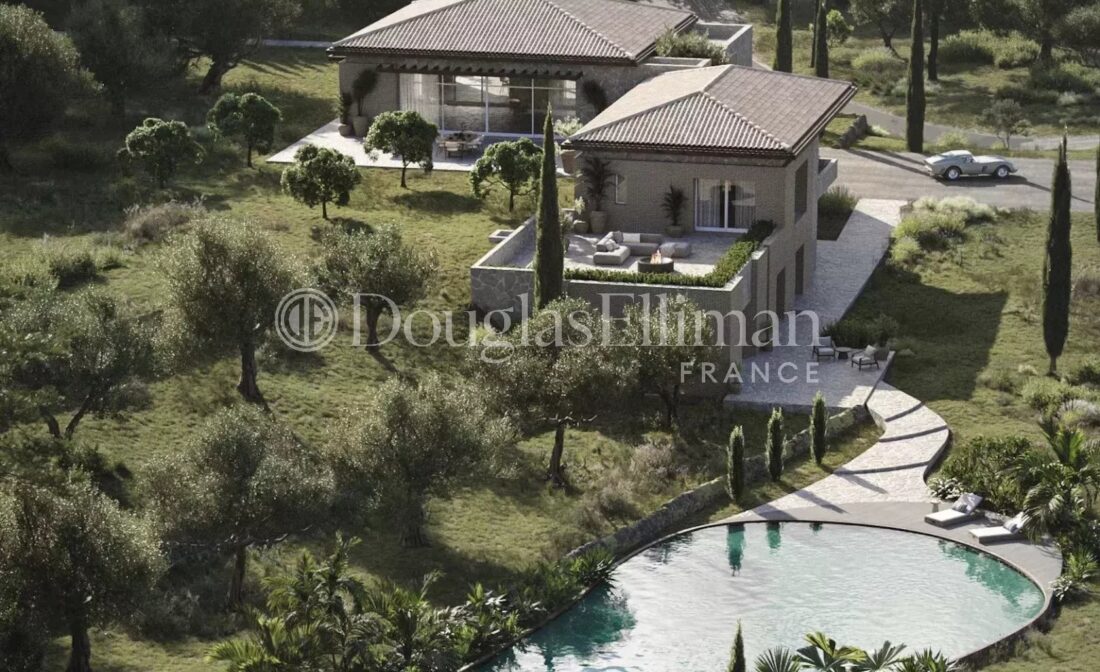 VALBONNE :  Splendid New Contemporary Villa close to the Old Village.