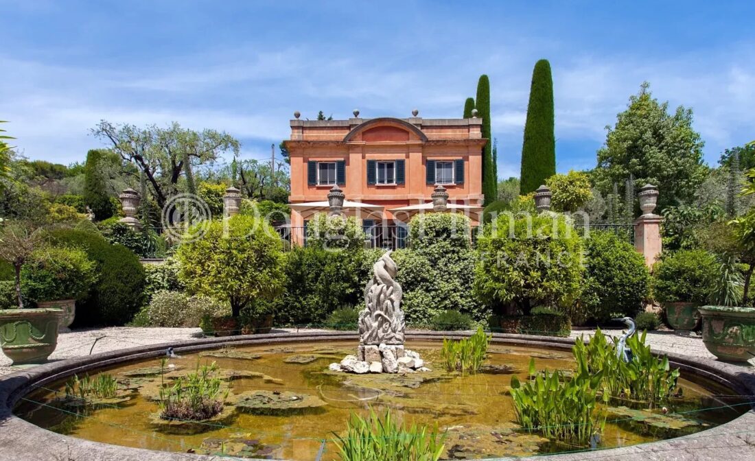 Country Estate in a Magical setting on the French Riviera