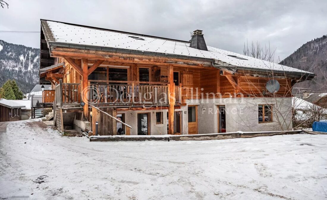 MORZINE – Grand chalet de 8 chambres à Morzine