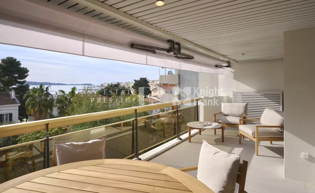 CANNES Palm Beach – Belle vue mer