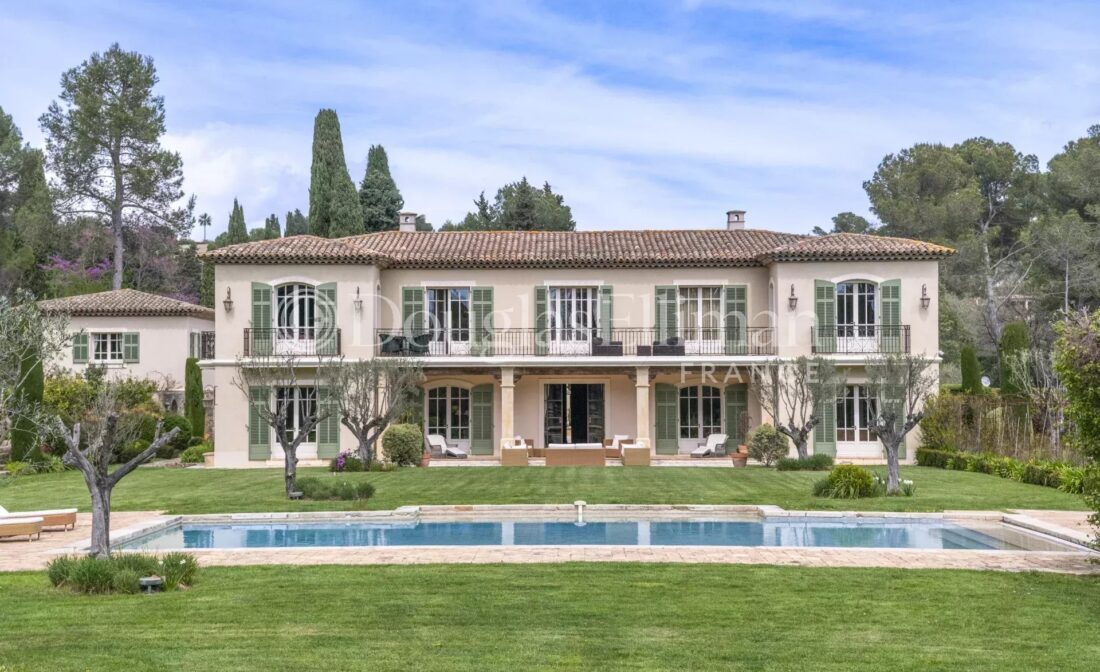 CASTELLARAS : A Stunning Bastide with Pool and Tennis