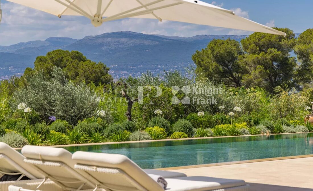 MOUGINS – An Ultra Luxurious Designer Villa  with Panoramic Views