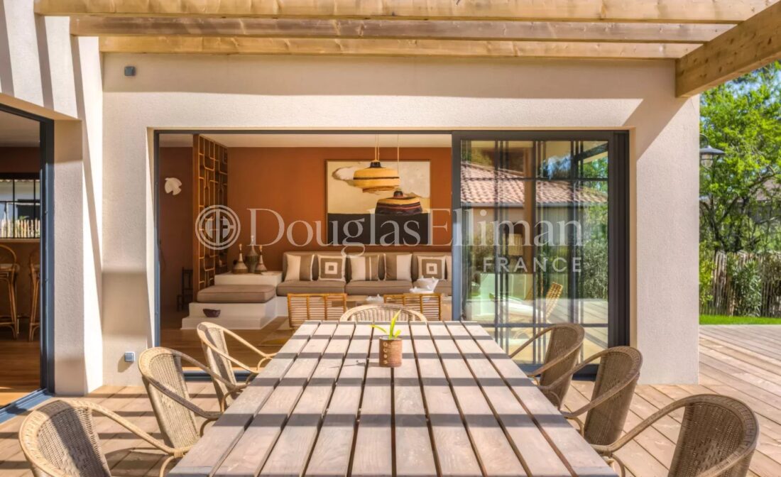 CAP-FERRET – Exceptional Contemporary Villa Between Beaches and Pine Forests