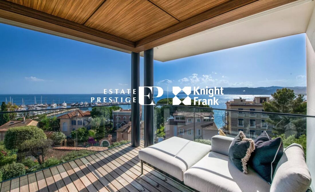 CAP D’ANTIBES – Appartement au dernier étage avec vue mer panoramique