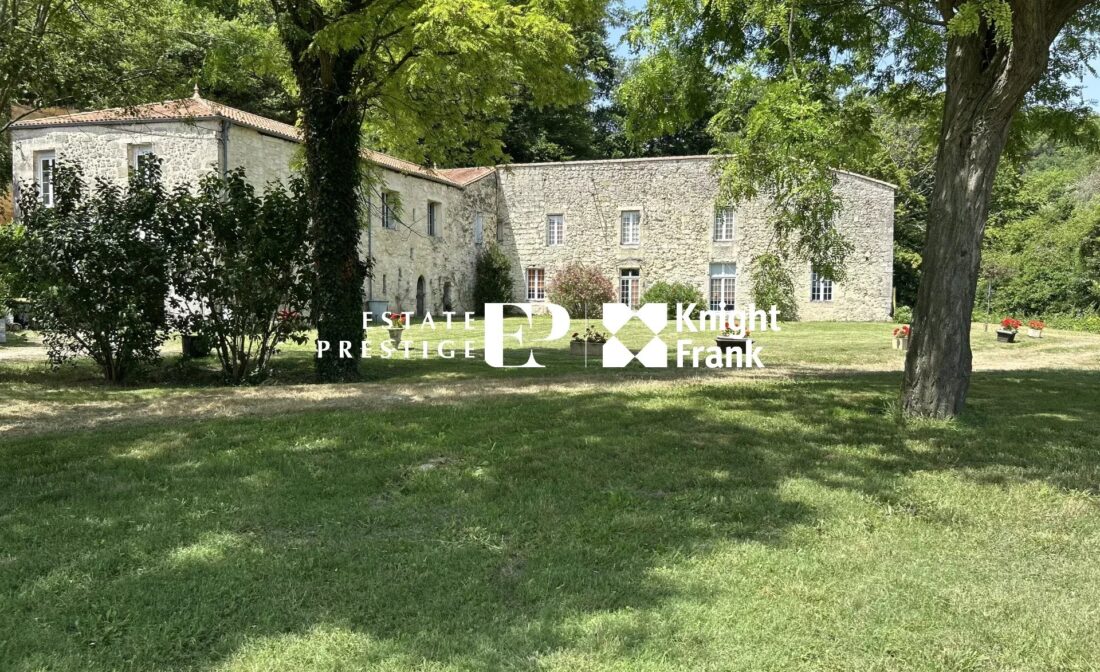 CAMBES – Maison en pierre vu garonne