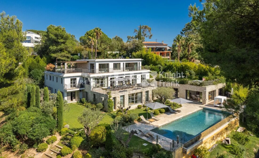 CANNES CALIFORNIE – Superb Villa with Panoramic Sea Views