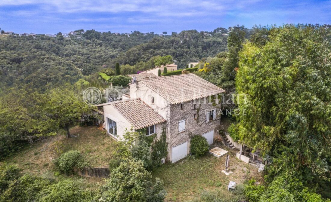 VENCE – Projet de rénovation, villa provençale avec autorisation pour la piscine.