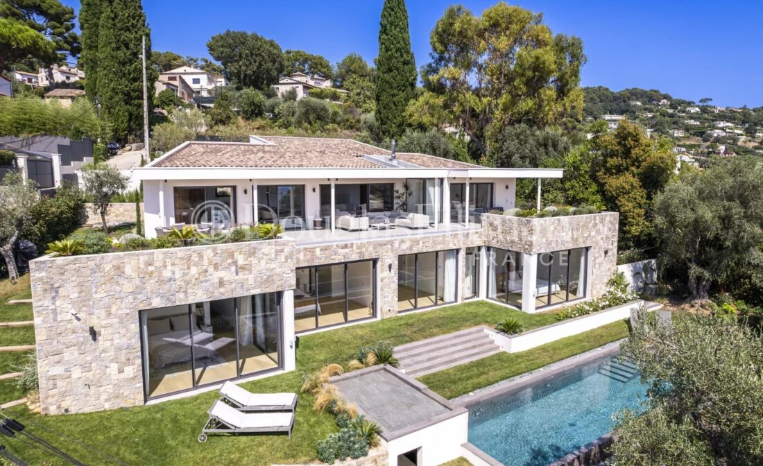 LE CANNET – Splendide villa d’architecte neuve