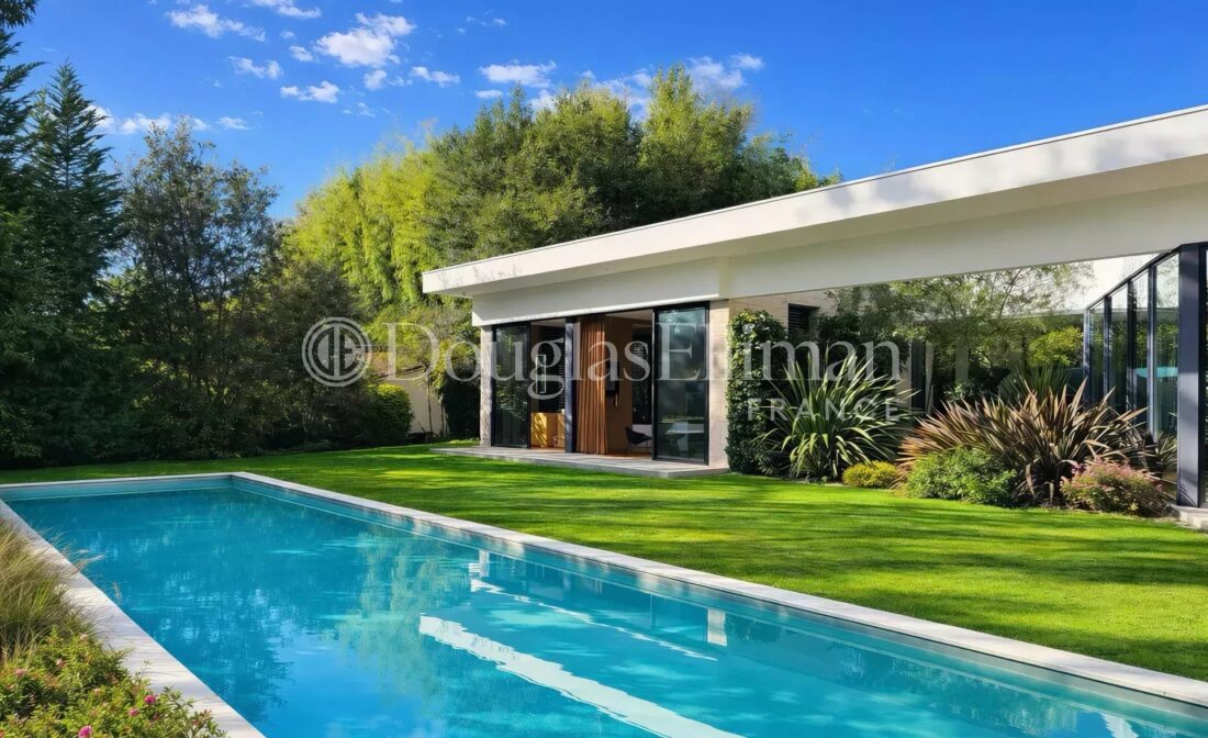 BORDEAUX- BOUSCAT – Luxurious Californian villa