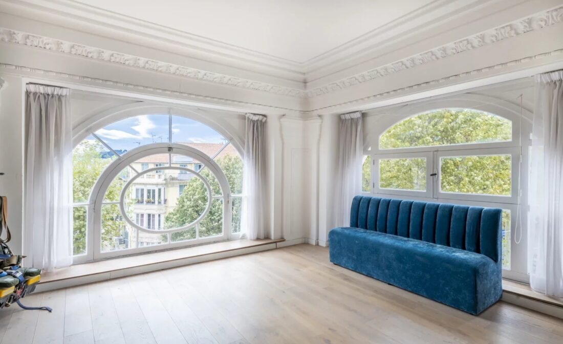 NICE – Loft-style apartment with large open spaces!