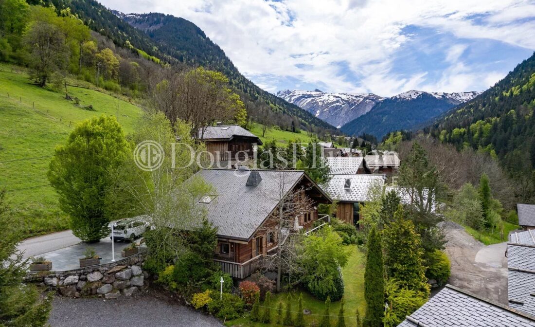 MORZINE – Elégant chalet de 5 chambres à Morzine