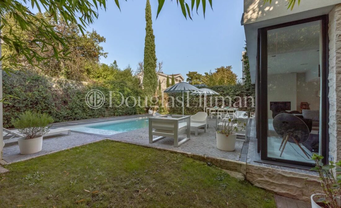 BORDEAUX – Parc Bordelais – Maison contemporaine avec piscine