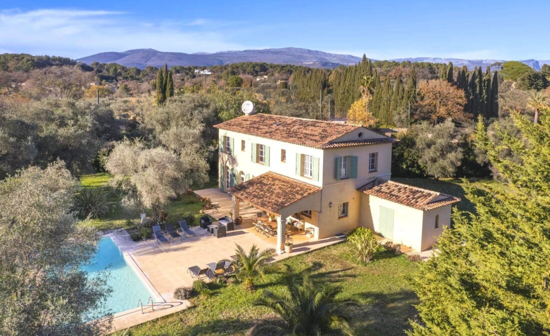 VALBONNE OPIO – Villa a pied du village de Valbonne