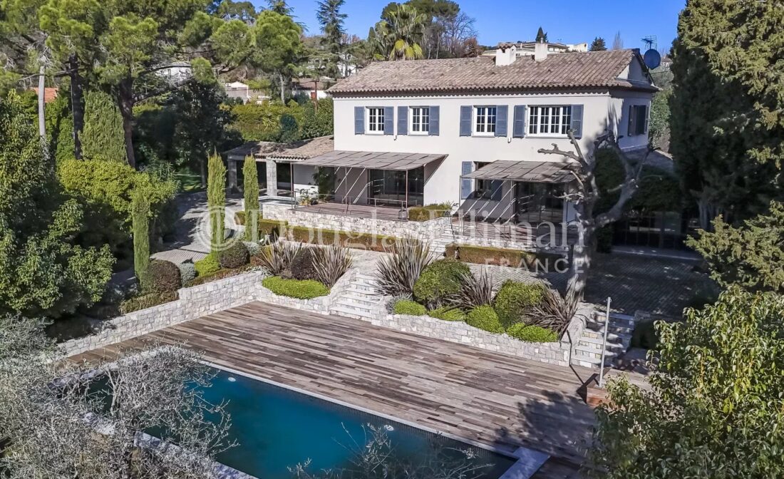 MOUGINS – Bastide d’Exception au Cœur de Mougins