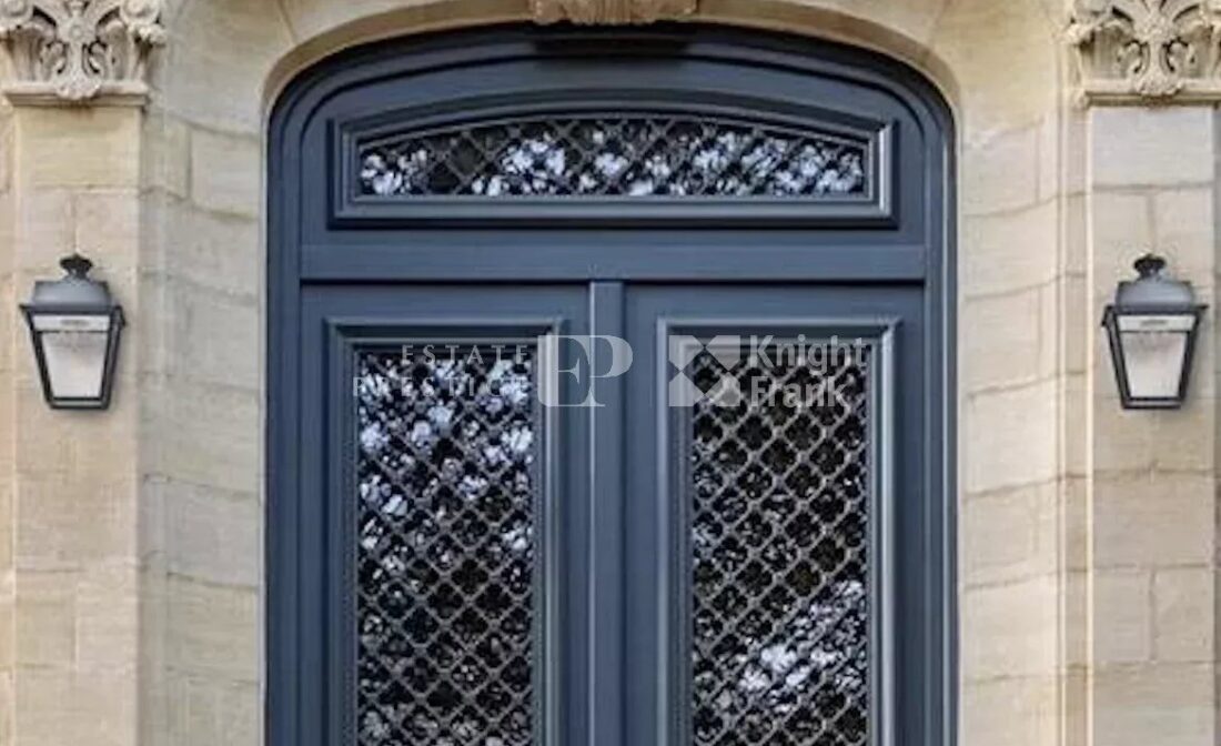 BORDEAUX – Maison de ville avec piscine