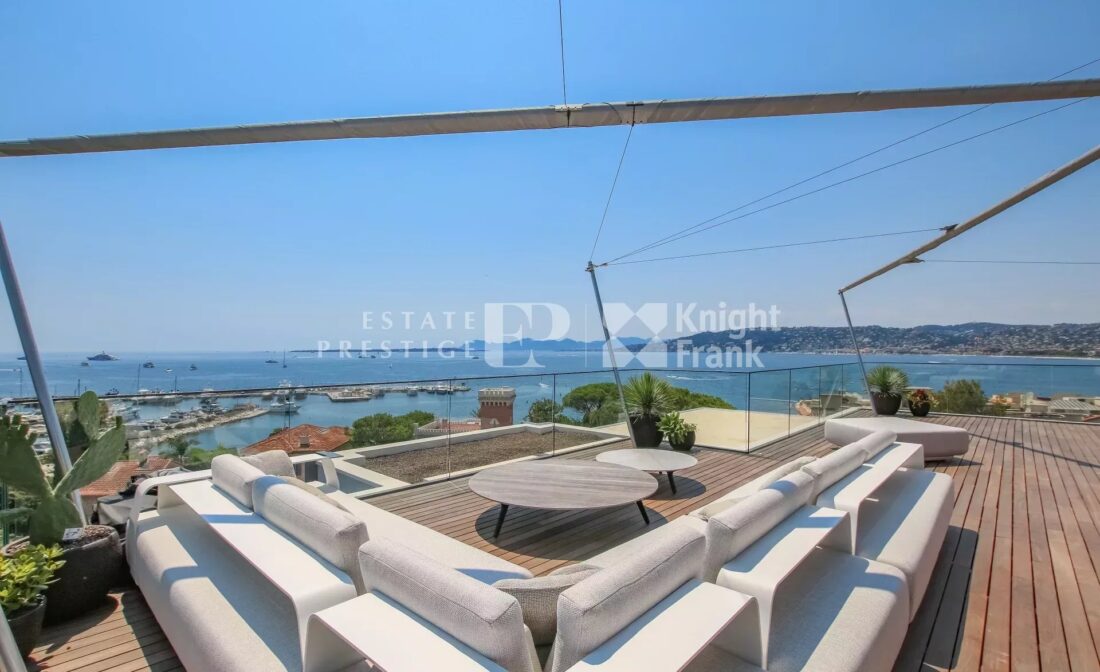 CAP D’ANTIBES OUEST – Penthouse with panoramic sea view