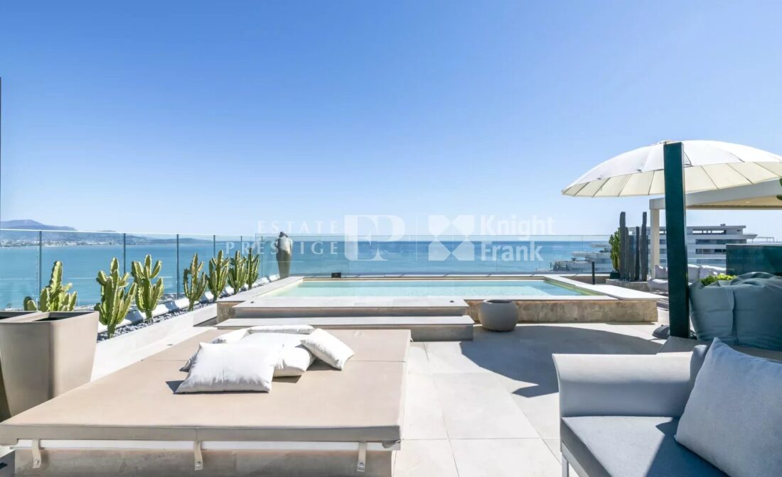 MARINA BAIE DES ANGES – Eksepsjonell toppleilighet