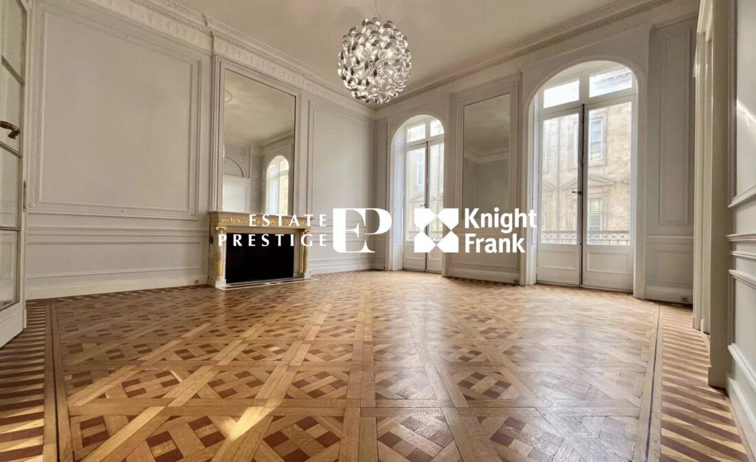 BORDEAUX – Appartement d’exception au cœur de Bordeaux