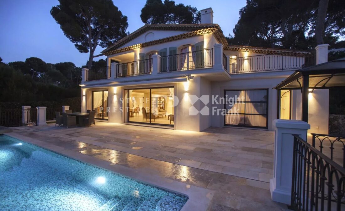 CAP D’ANTIBES – PANORAMIC SEA VIEW – NEO-PROVENÇAL VILLA