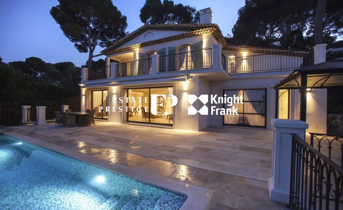 CAP D’ANTIBES – PANORAMISK HAVTSIKT – RENOVATERT NEO -PROVENCAL