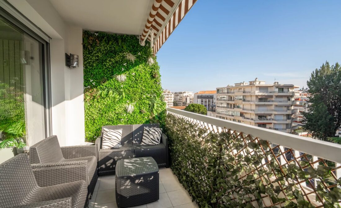 CANNES BANANE – 3 pièces avec terrasse d’angle