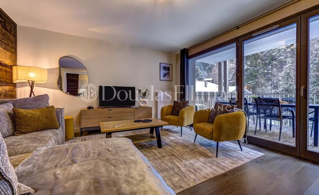 CHAMONIX – A 3 bedroom, 2 bathroom property on the second floor with a southern aspect