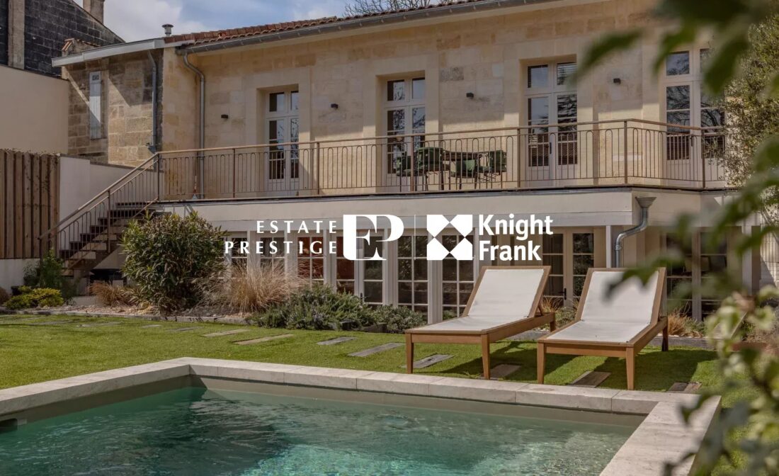 BORDEAUX – Family home with garden and pool in Caudéran