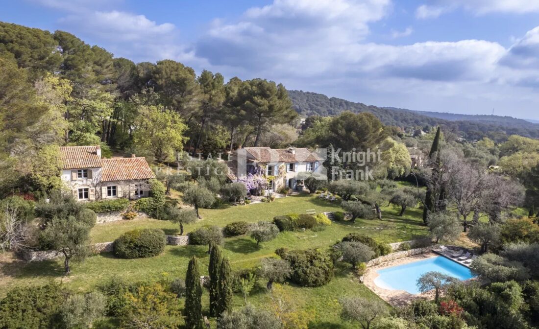 Mougins – Grande propriété avec vue sur la mer et le village
