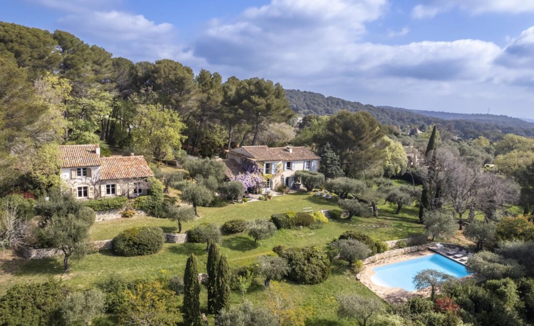 Mougins – Grande propriété avec vue sur la mer et le village