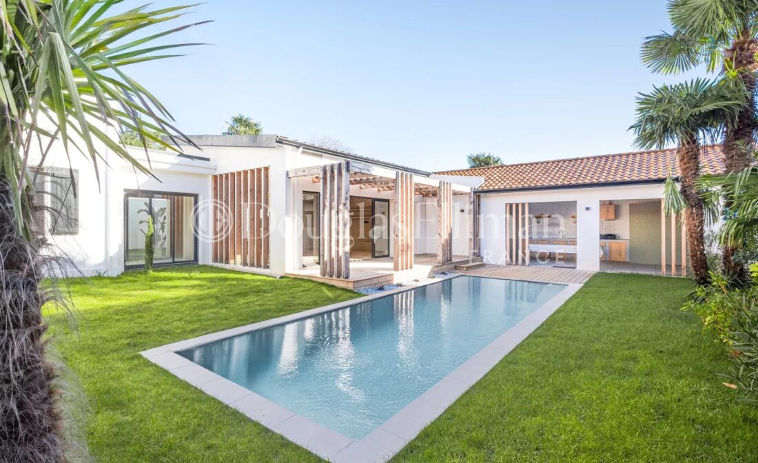 ANGLET – Villa rénovée proche Biarritz