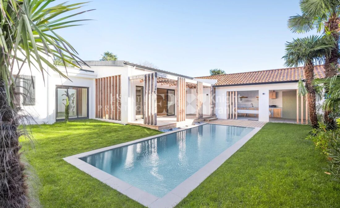 ANGLET – Villa rénovée proche Biarritz