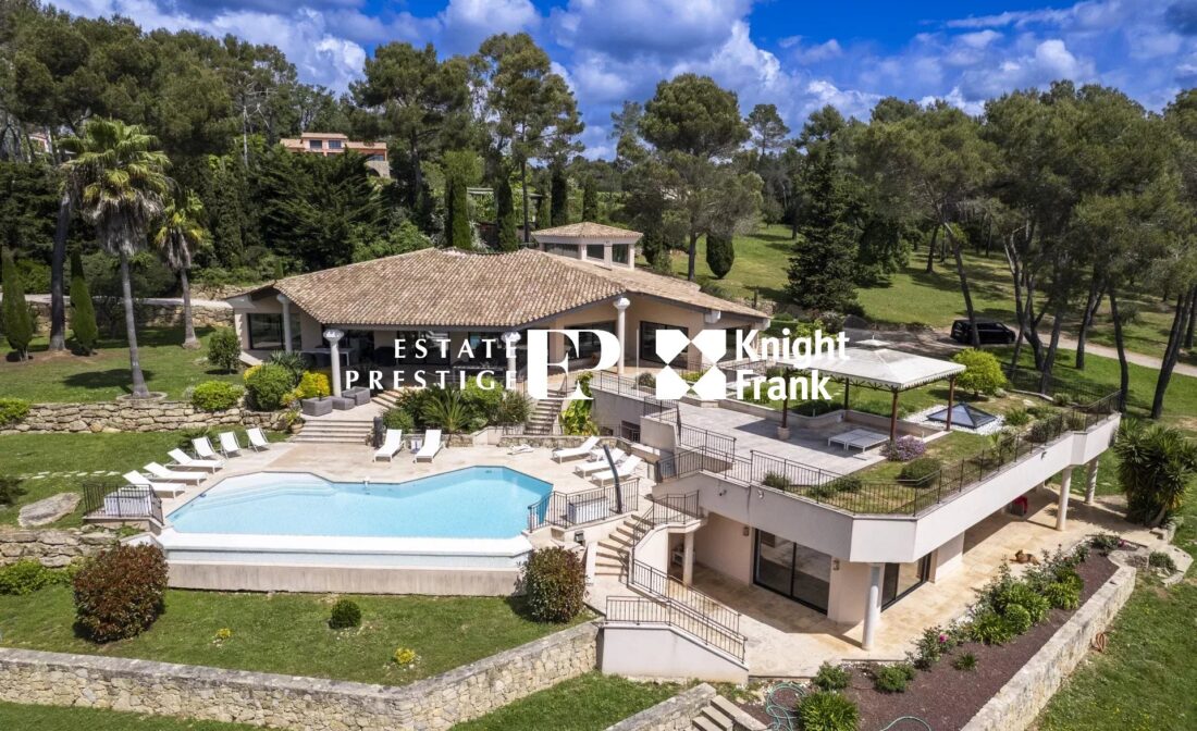 MOUGINS – Propriété de prestige avec potentiel équestre