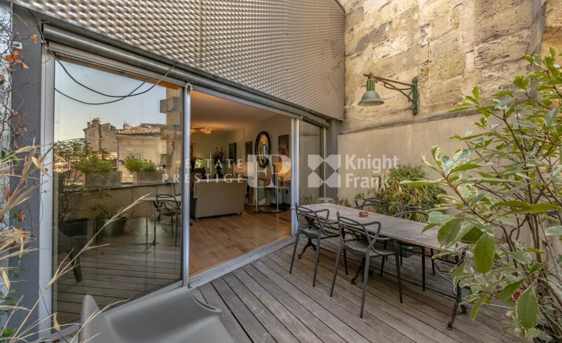 BORDEAUX SAINT SEURIN – Дом с лифтом, террасами и парковочными местами