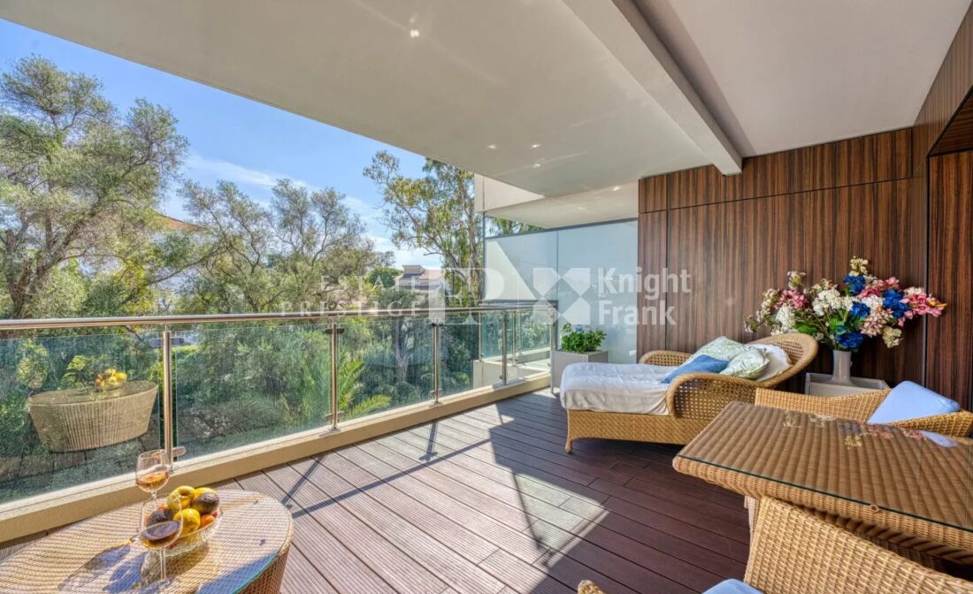 CAP D’ANTIBES – 4P flat in luxury residence
