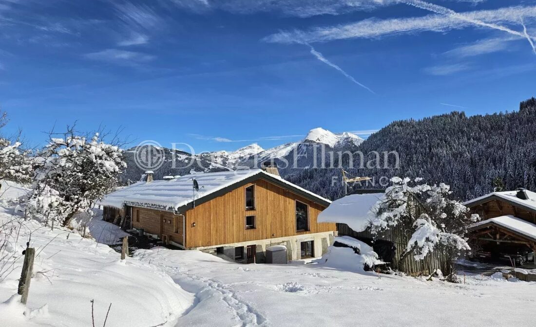 LA CÔTE-D’ARBROZ – Magnifique chalet de 7 chambres à La Côte-d’Arbroz