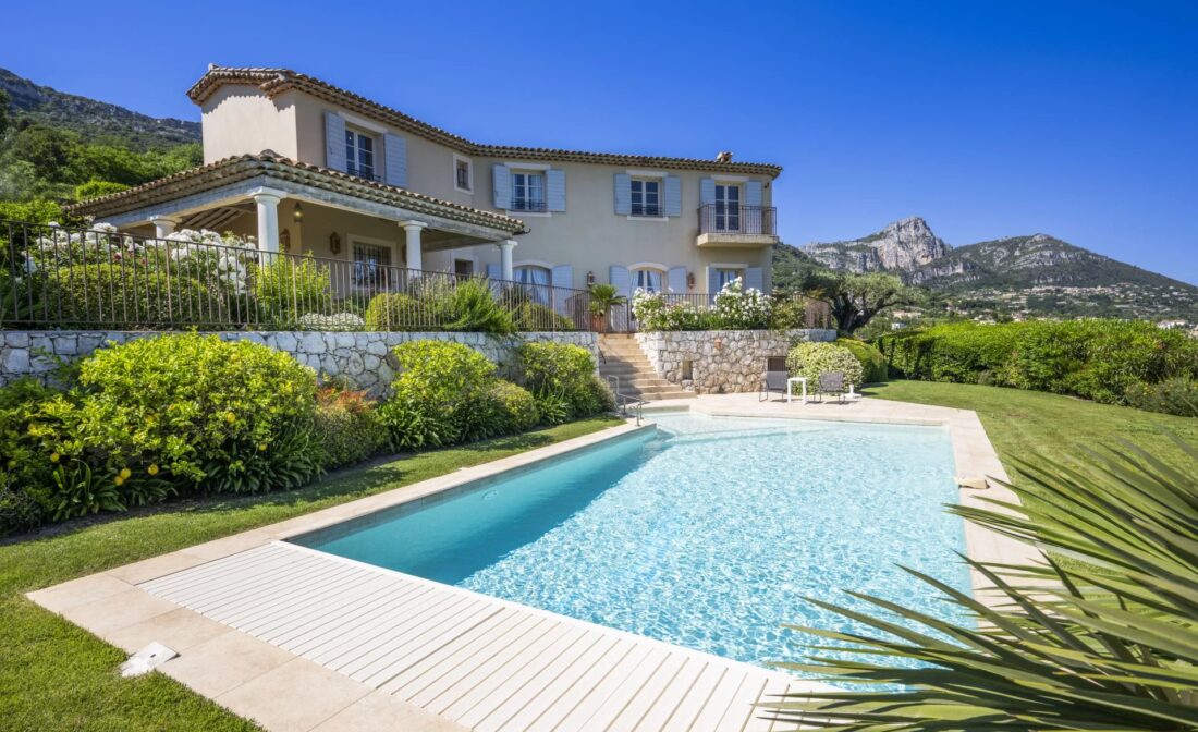 VENCE –  Villa avec vue mer, dans un domaine privé